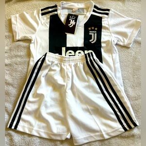 Shorts White Juventus Size 18 Youth Trousers & Jersey  Official Juve Black Logo